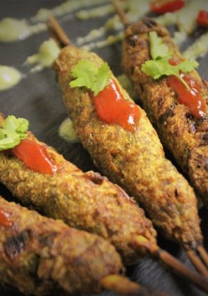 A picture of Grilled Mutton Seekh Kebab.