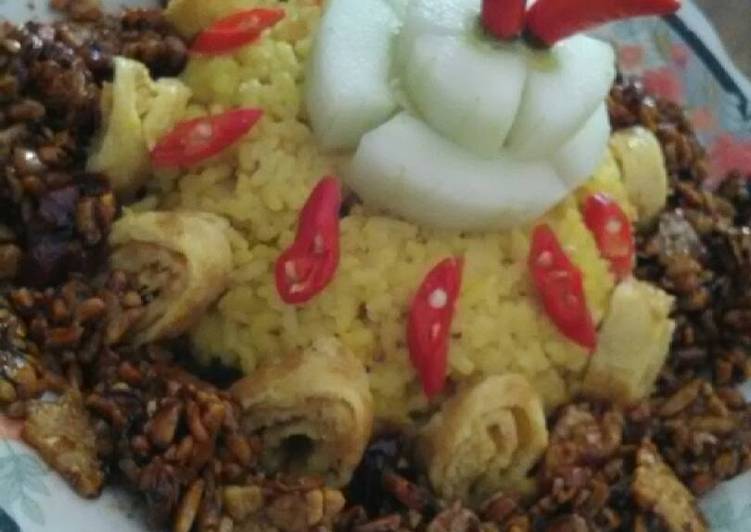 Nasi kuning sederhana