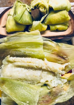 Una foto de Tamales en olla