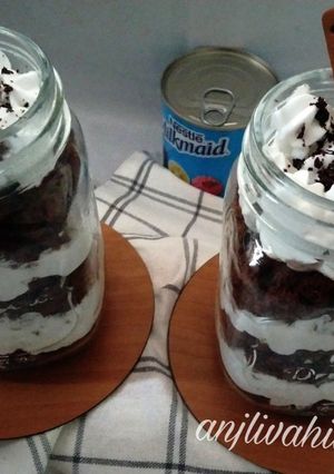 कॉफी चॉकलेट केक जार(coffee chocolate cake jar recipe in Hindi) रेसिपी मुख्य फोटो