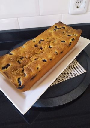 Una foto de Budín de limón y arándanos