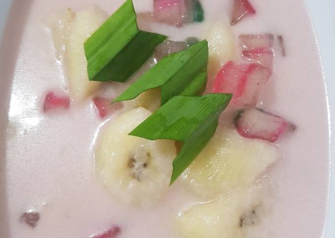 Cara Gampang Menyiapkan Kolak Pisang Biji Delima Yang Bikin Ngiler Takjil Cara Gampang Menyiapkan Kolak Pisang Biji Delima Yang Bikin Ngiler Takjil