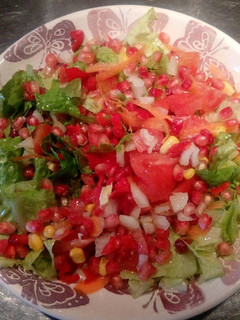 Una foto de Ensalada con granadas