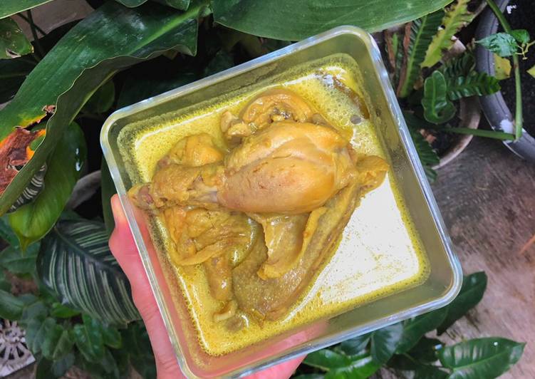 Cara Gampang Menyiapkan Opor Ayam Kuning Anti Gagal