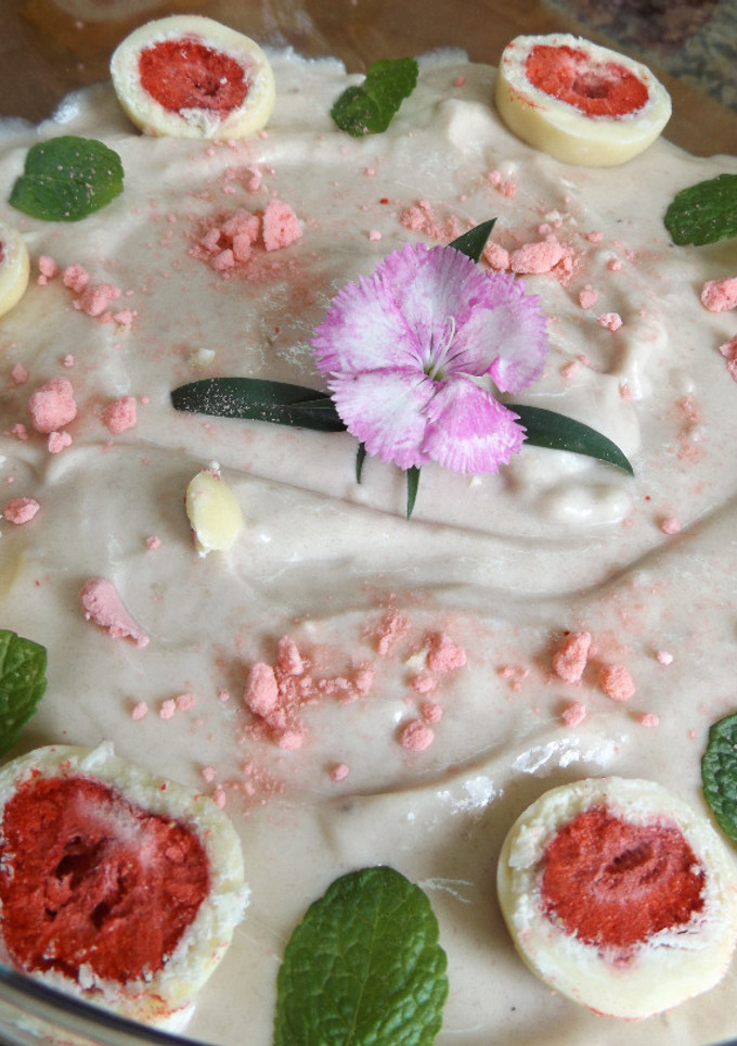 Una foto de Postre de plátanos y manzanas con requesón