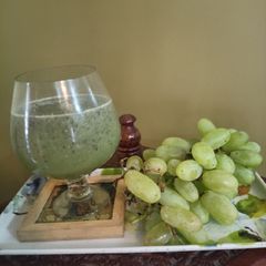 A picture of Grapes smoothie.