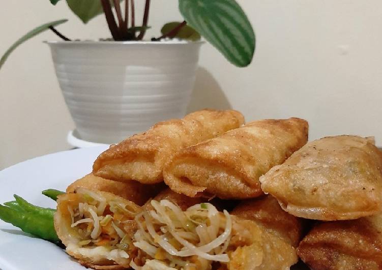 Lumpia isi Sayur (Wortel, Taoge)