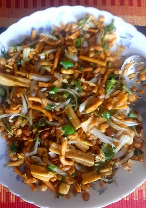 চানাচুর মাখা রেসিপির প্রধান ছবি