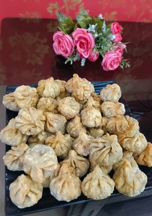 A picture of Fried modak.