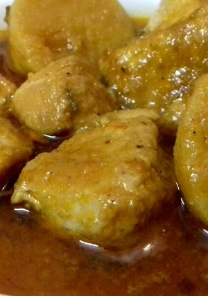 A picture of Chicken Aalu Ka Salan.