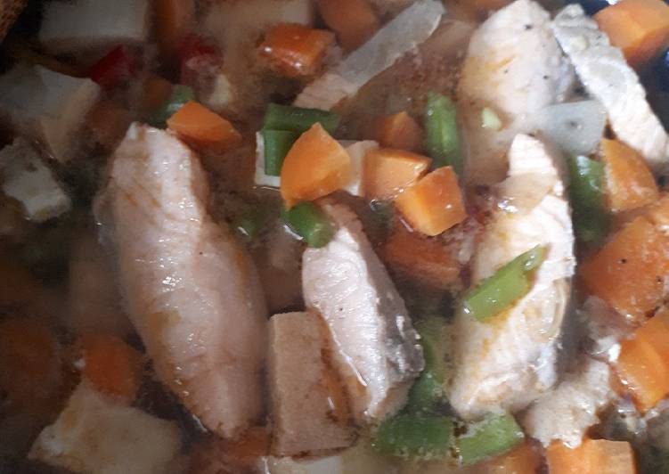 12 Resep: Sup Salmon Homemade yang Sempurna!