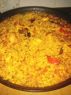Una foto de Paella campera