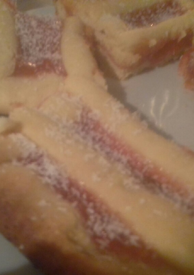 Una foto de Pasta frola ☺ (masa que sirve para varias opciones)