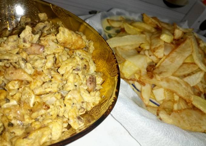 Recipe: Appetizing Chips and scramble egg with sardine