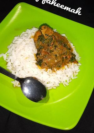 A picture of Banga stew and white rice.