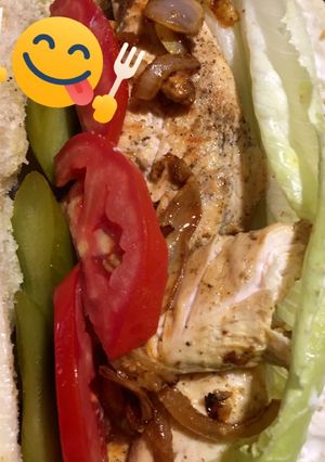 عکسی از دستور ساندویچ فیله مرغ🥪🥪🐓🐓🥬🥬🍅🍅