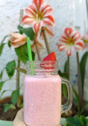 Φωτογραφία της συνταγής Smoothie με φράουλες 🍓