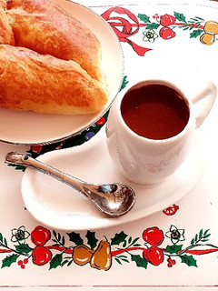 Una foto de Chocolate caliente estilo francés a mi manera