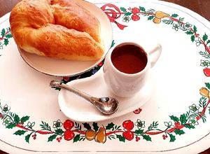 Una foto de Chocolate caliente estilo francés a mi manera