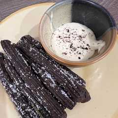 Churros Oreo রেসিপির প্রধান ছবি