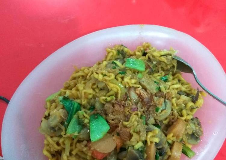 Resep Mie Goreng jamur sawi Anti Gagal