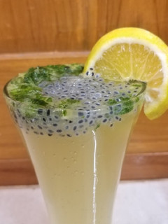 மோசாம்பி மாக்டைல்🥂🍹🧃😋😋 (Mosambi mocktail recipe in tamil) செய்முறை முக்கிய புகைப்படம்