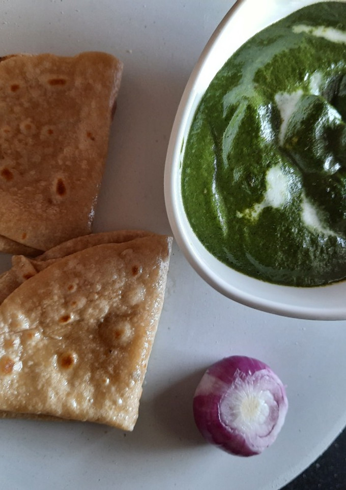 ચીઝ પાલક પનીર(Cheese palak Paneer Recipe in Gujarati) રેસીપી મુખ્ય ફોટો