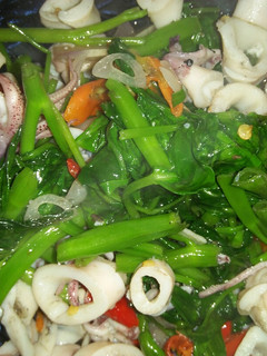 Foto resep Tumis Kangkung Cumi Asin Saus Tiram #BikinRamadanBerkesan