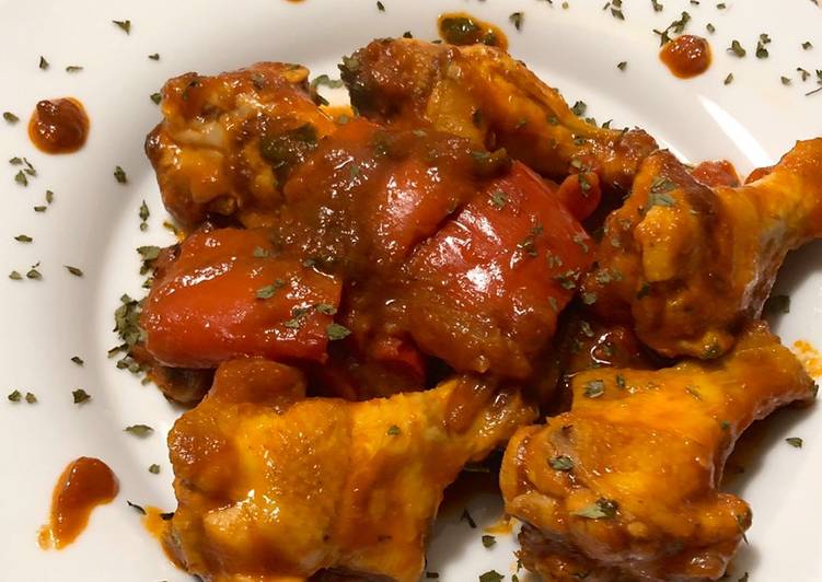 Alette di pollo con peperoni