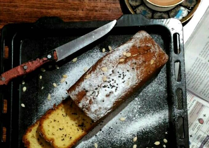 Custard cake melon and black sesame seeds