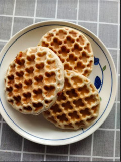 A picture of Ginger & Spice Waffles.