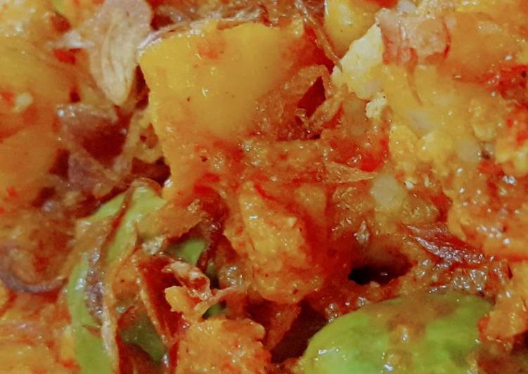 Resep Balado udang kentang petai yang Enak