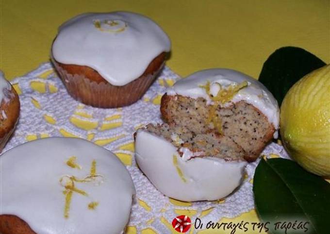 κύρια φωτογραφία συνταγής Muffins με λεμόνι, μέλι και παπαρουνόσπορο