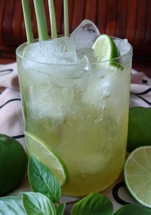 Hình của món Nước chanh thảo mộc.