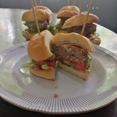 A picture of The best beef Burgers #cookedwithcookpad #beefburger.