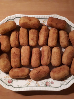Una foto de 15. Croquetas de pollo