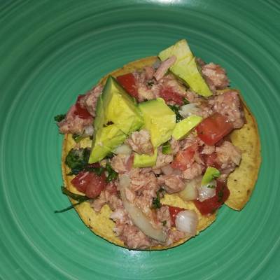 Tostadas de ceviche con atún de lata Receta de María Carmen - Cookpad