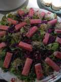 ENSALADA MULTICOLOR CON KANIKAMAS (palitos de cangrejo)