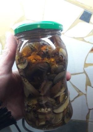 Una foto de Escabeche de hongos
