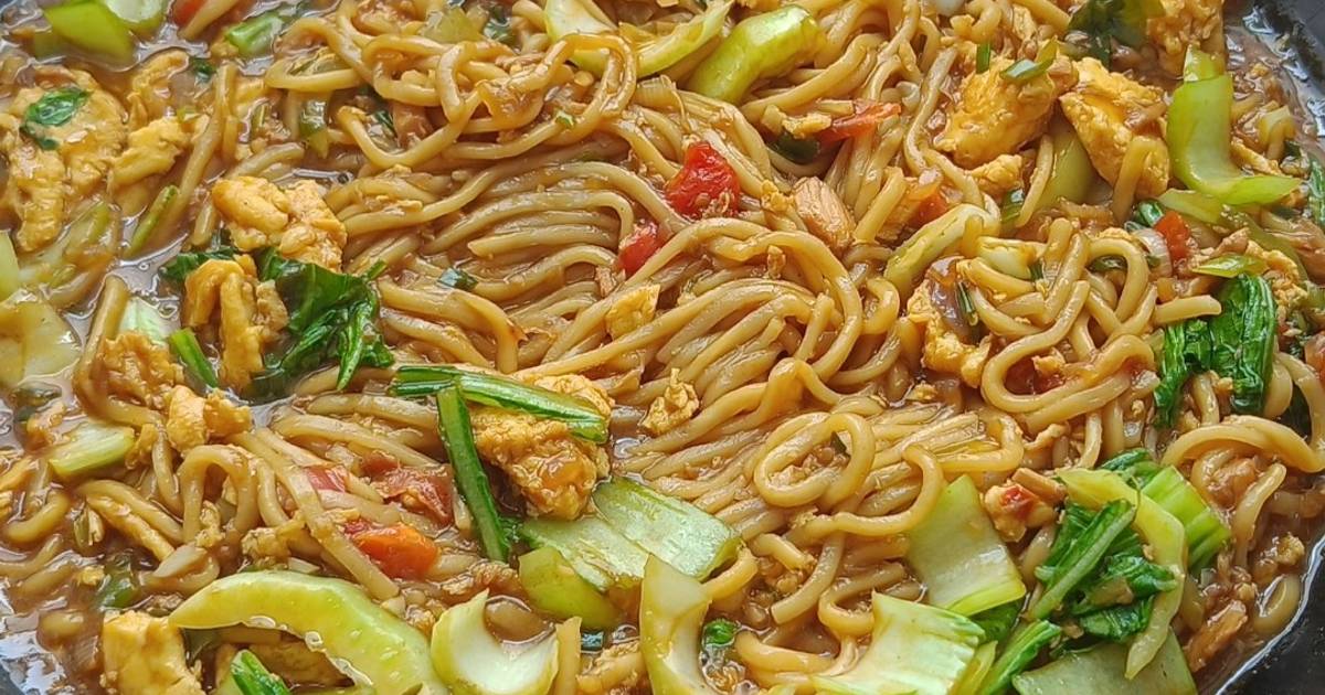 Resep Mie Goreng Nyemek (pake Mie Frozen) Paling Praktis dan Simple