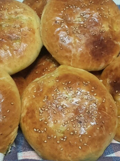 Una foto de Pan marroquí relleno con verduras