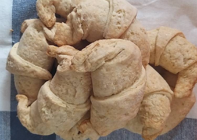 Medialunas Crocantes Rellenas de Membrillo