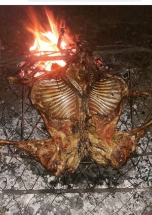 Una foto de Cordero a las Brasas