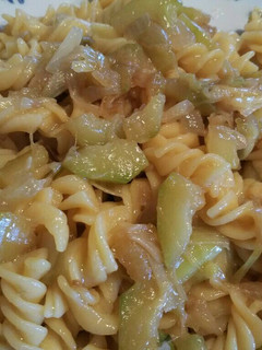 Una foto de Pasta con verduras