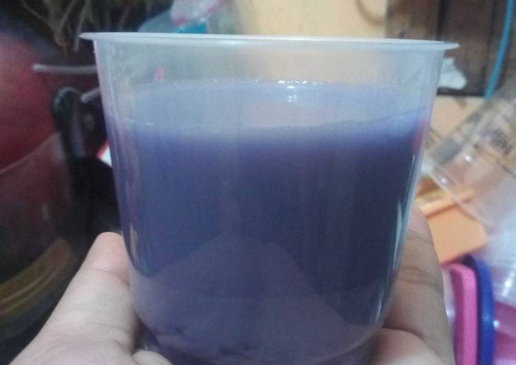 Puding susu ubi ungu