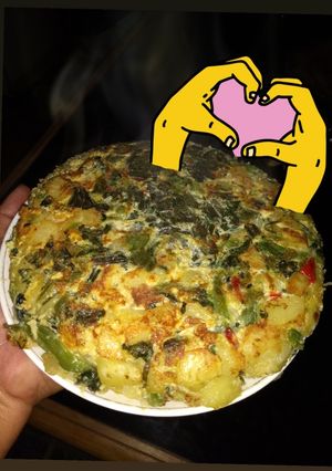 Una foto de 2"Tortillas 1* papas, acelga, morrón cebolla 2*papa, morrón cebolla