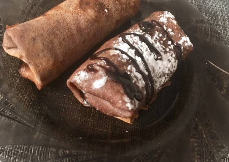 Csokis palacsinta epres töltelékkel