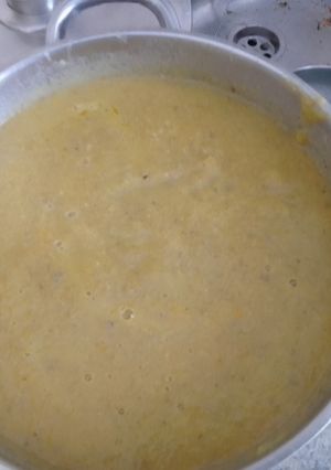 Una foto de Puré de calabacín y champis