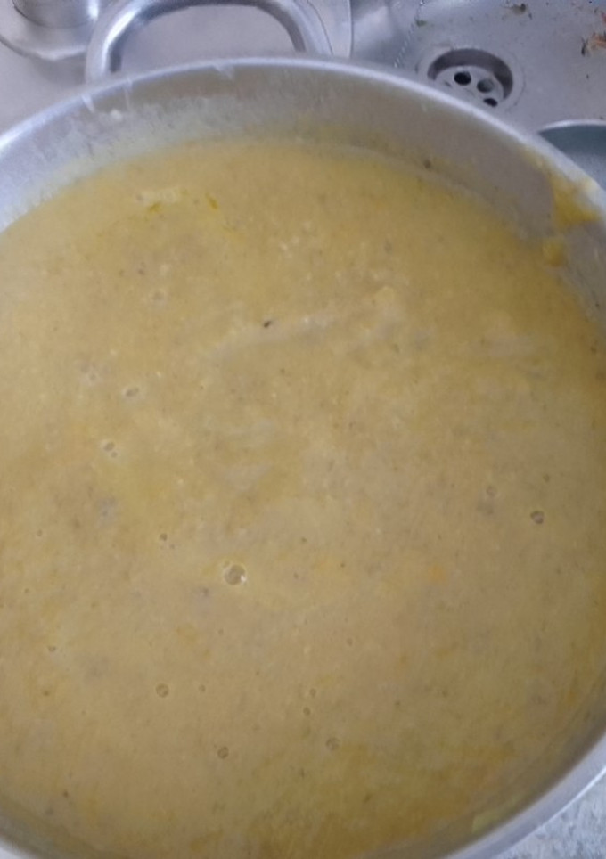 Una foto de Puré de calabacín y champis