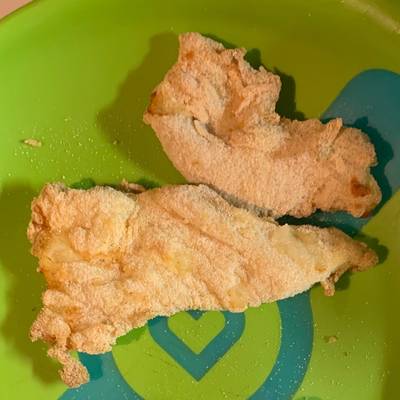 Pollo empanizado con harina pan Receta de Desirée Raposo de Oliveira-  Cookpad